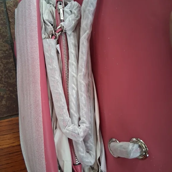 COACH, the Quilted Leather Tabby 26 Silver Hardware Shoulder Crossbody Bag - Picture 2 of 7